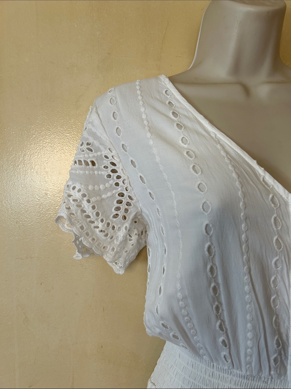 Young Fabulous & Broke White Eyelet Button-Front Maxi Dress size M - Picture 5 of 14